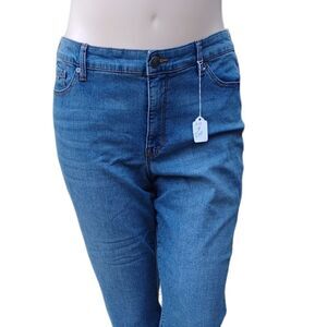 574123.......Nine West Christie Capri Jeans Size 16 W34" 21"Inseam 10"Rise